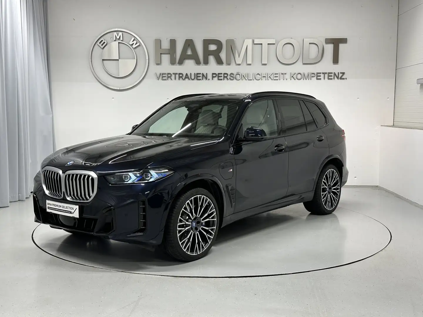 BMW X5 xDrive50e Schwarz - 1