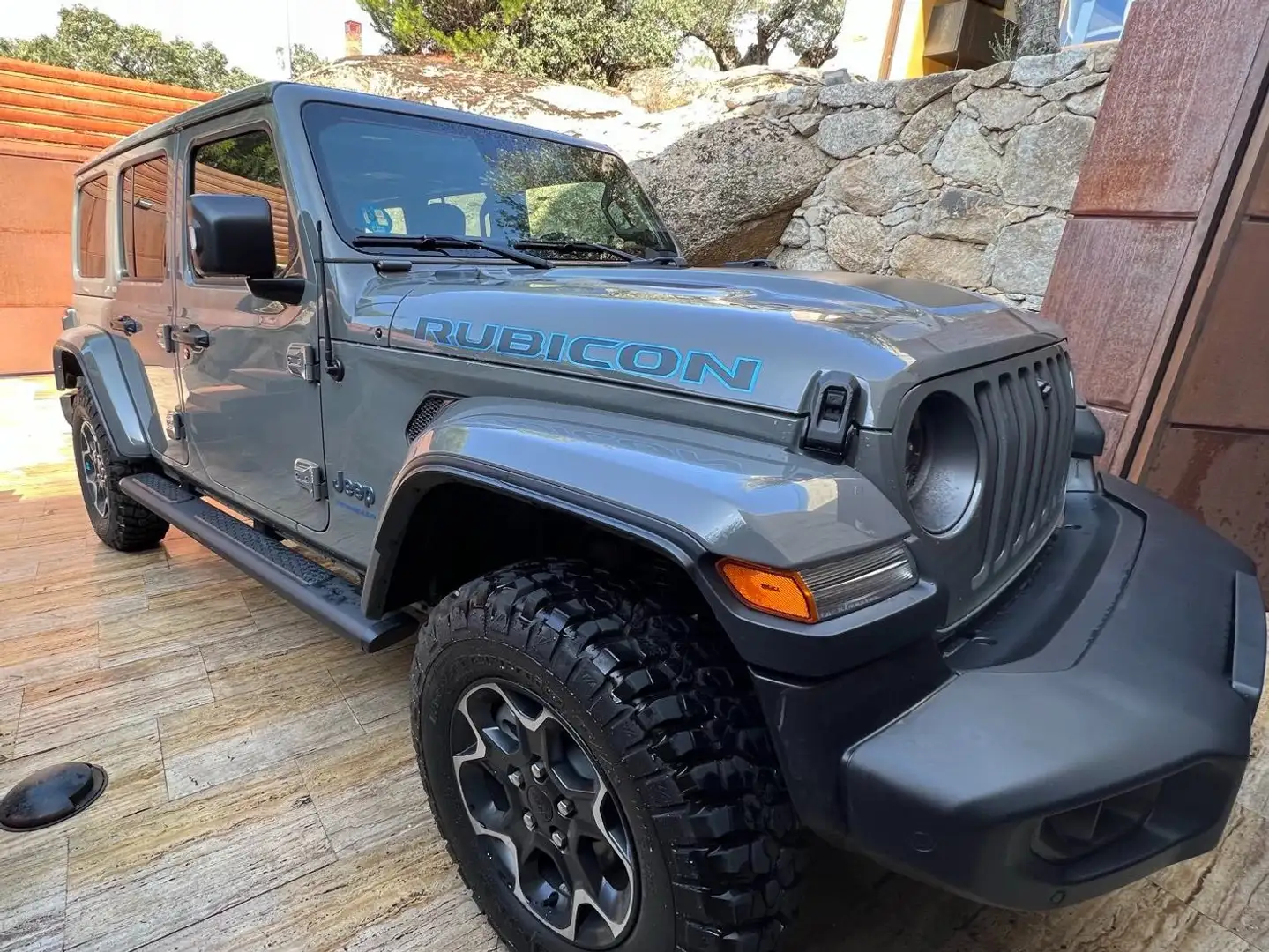 Jeep Wrangler Unlimited 2.0 4xe Rubicon 8ATX Gris - 1