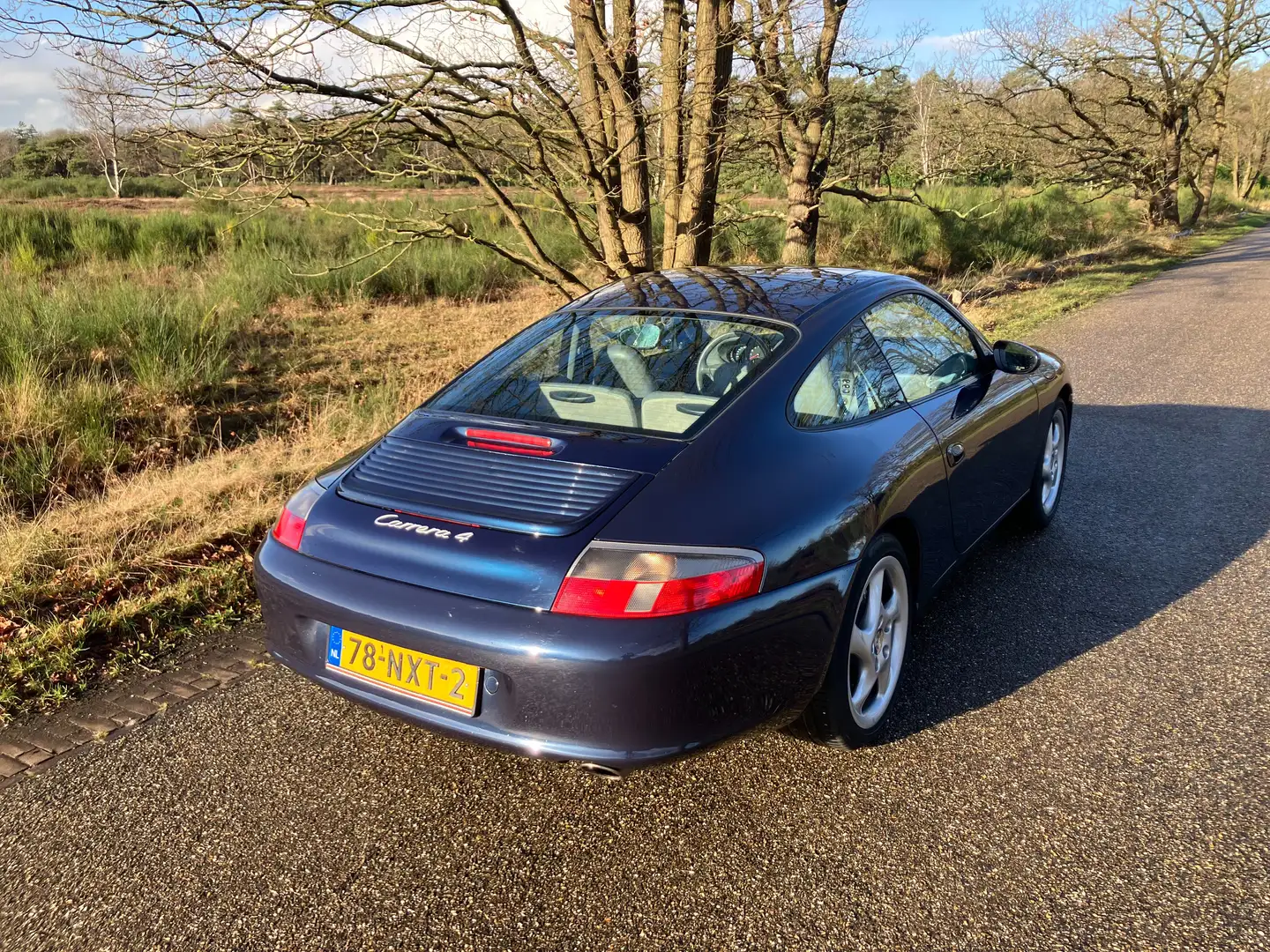 Porsche 911 911 3.4 Coupé Carrera 4 Blauw - 1