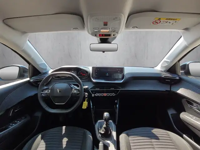 Peugeot 208 view 12
