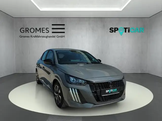 Peugeot 208 main image