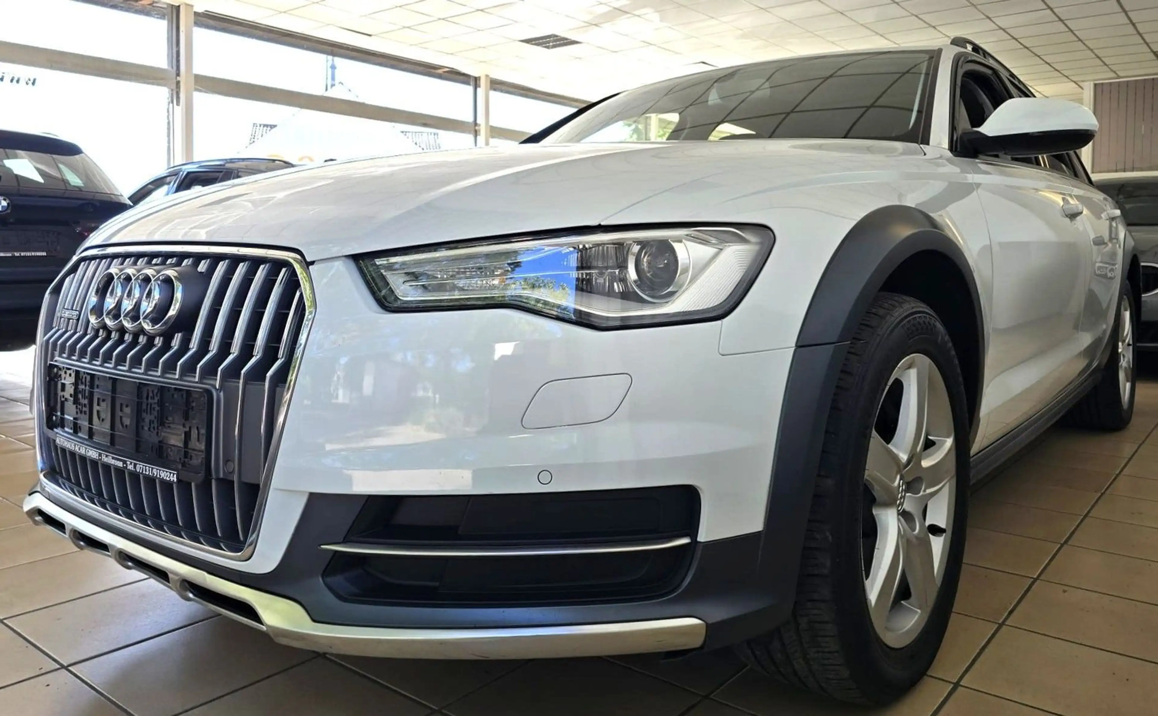 Audi A6 allroad 3.0 TDI XENON Panorama Kamera Anhängerk. 8 Fach — photo 2