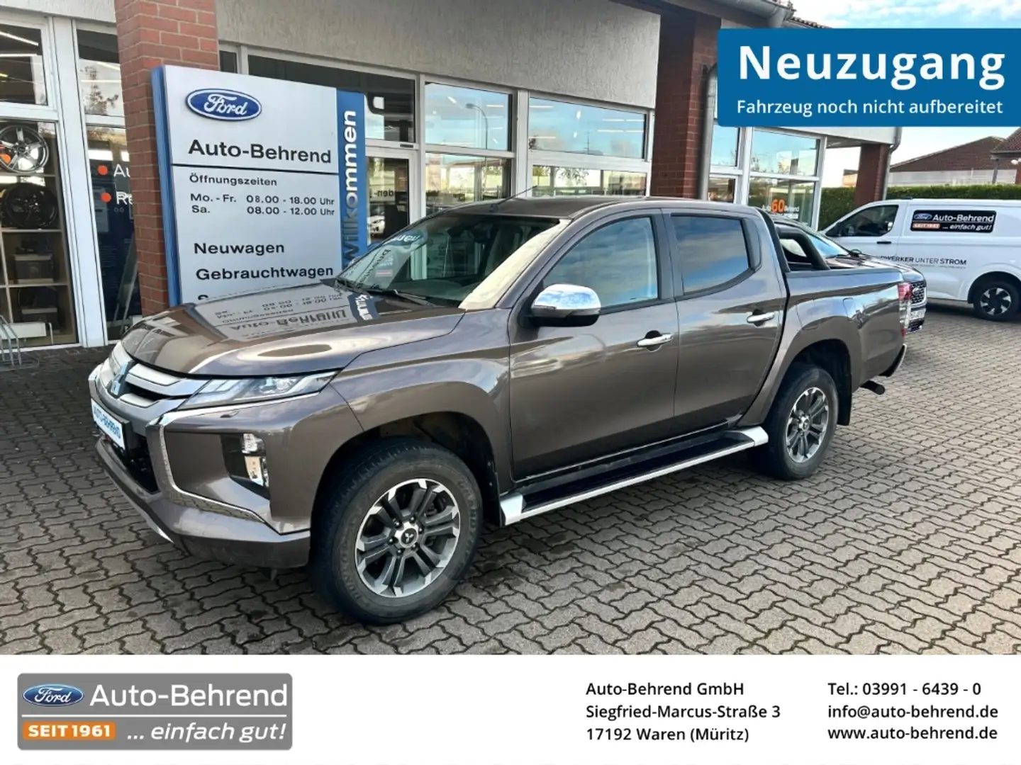 Mitsubishi L200 Select Doppelkabine 4WD Automatik AHK Braun - 1