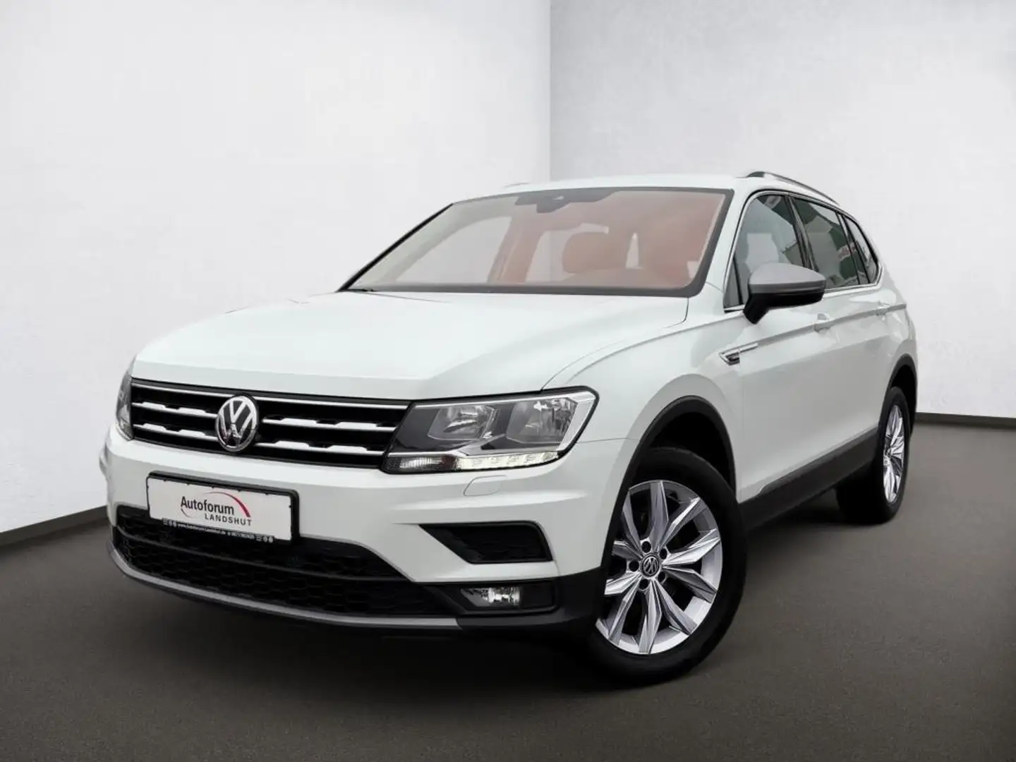 Volkswagen Tiguan Allspace 2.0 TDI 4M NAVI/VIRT/DYN/ASSIST Weiß - 2