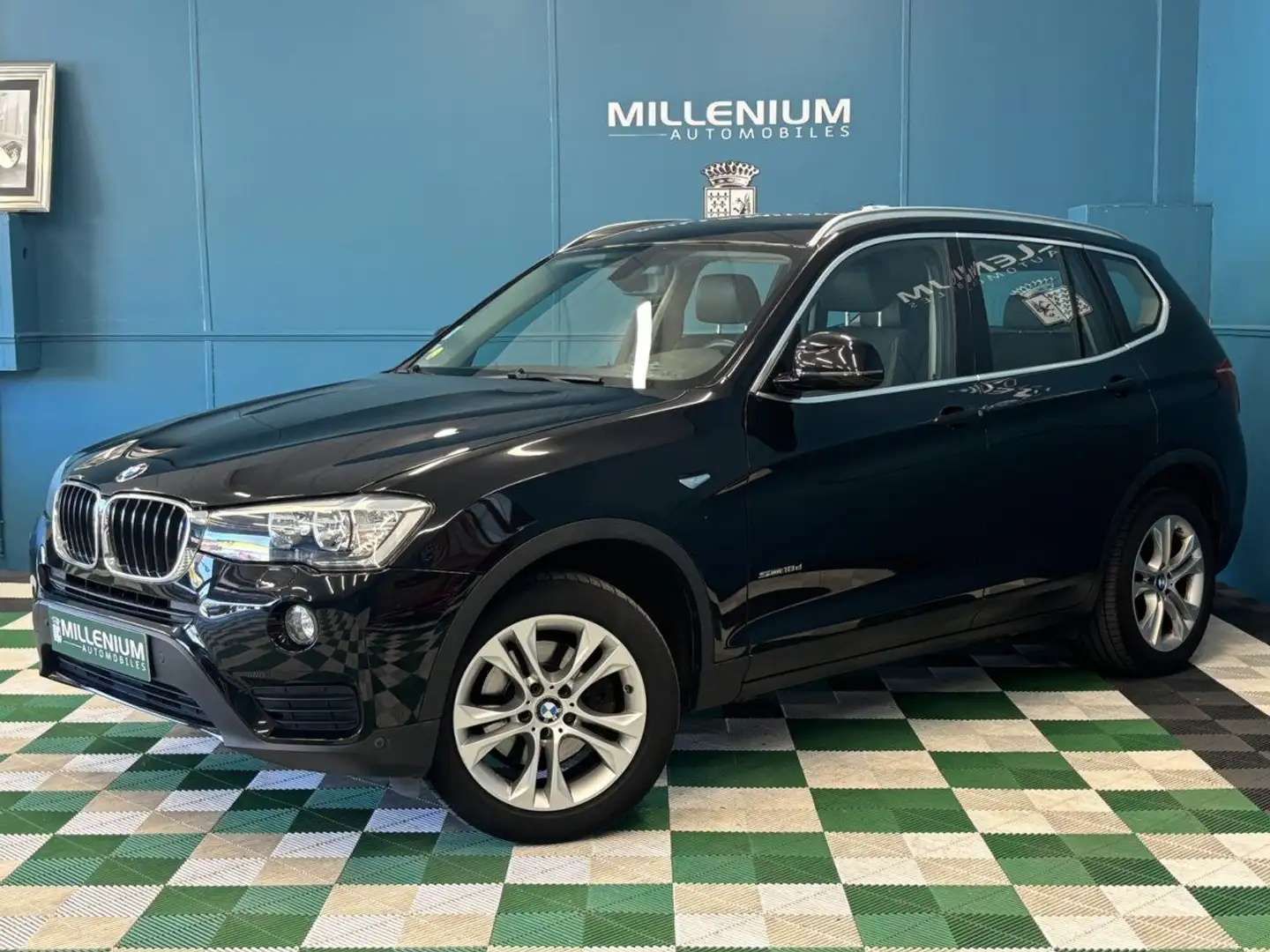 BMW X3 (F25) SDRIVE18DA 150CH LOUNGE PLUS Noir - 1