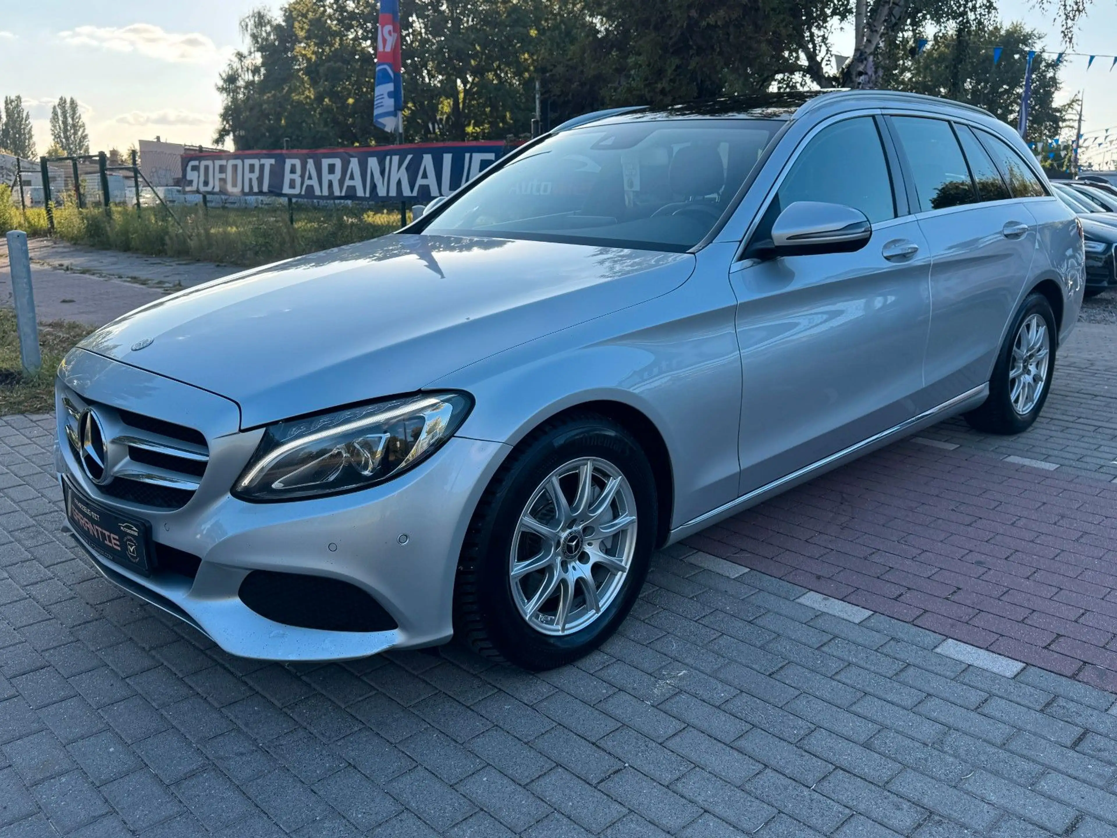 Mercedes-Benz C 250 d*Avantgarde*Aut.*Panorama*LED*Navi*AHK*SHZ — photo 8