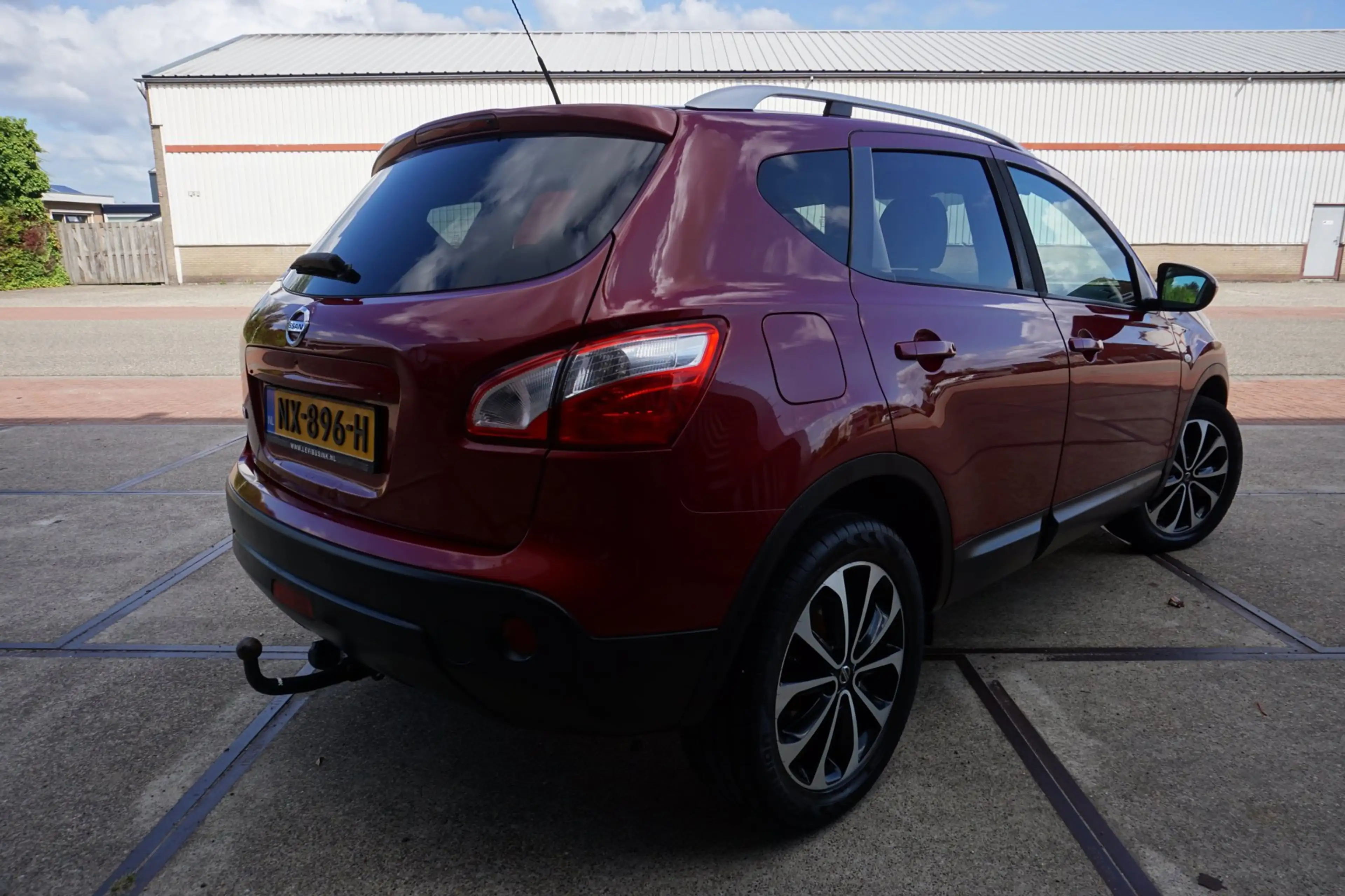Nissan Qashqai 1.6 Connect Edition — photo 2