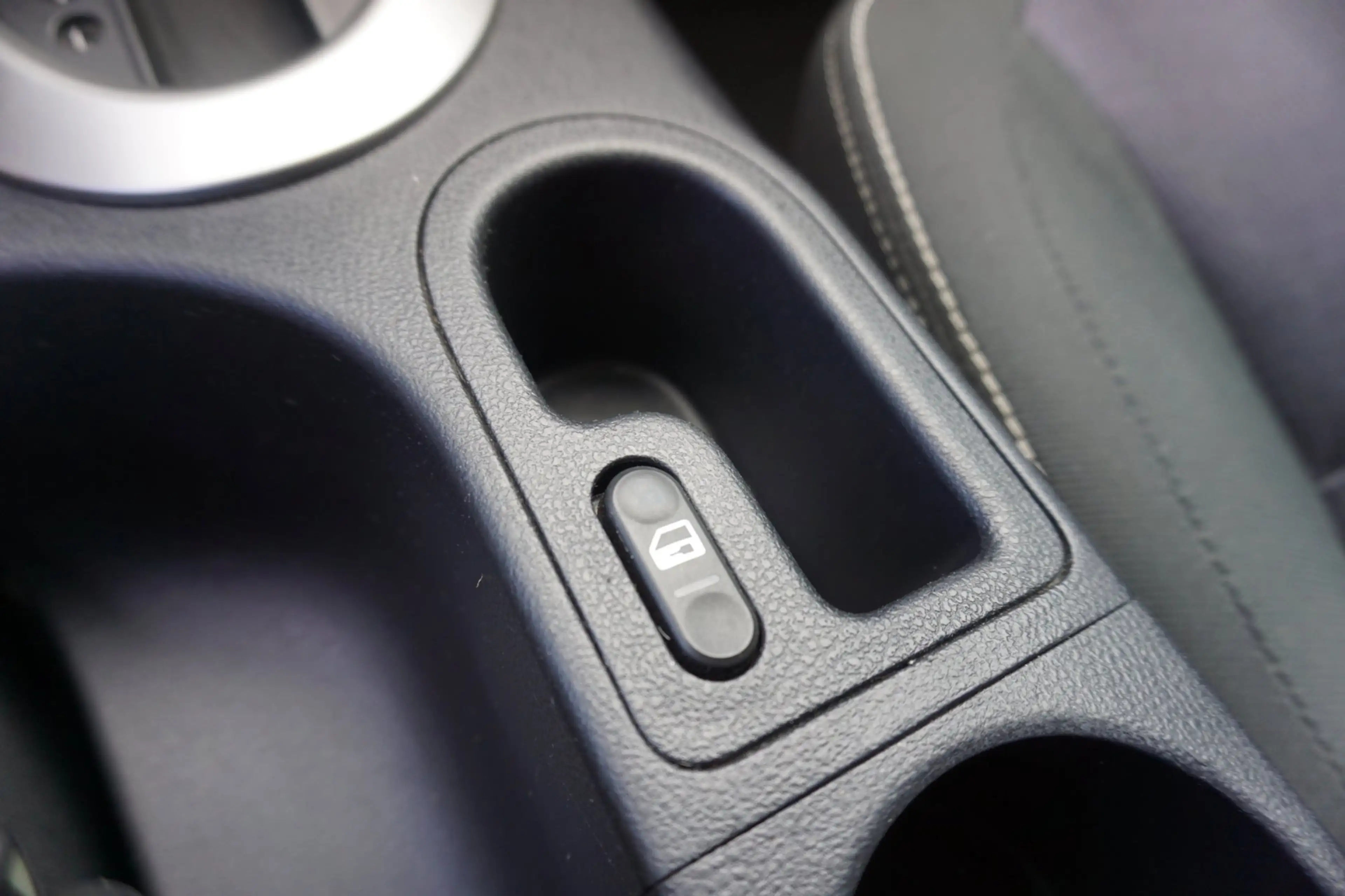 Nissan Qashqai 1.6 Connect Edition — photo 15