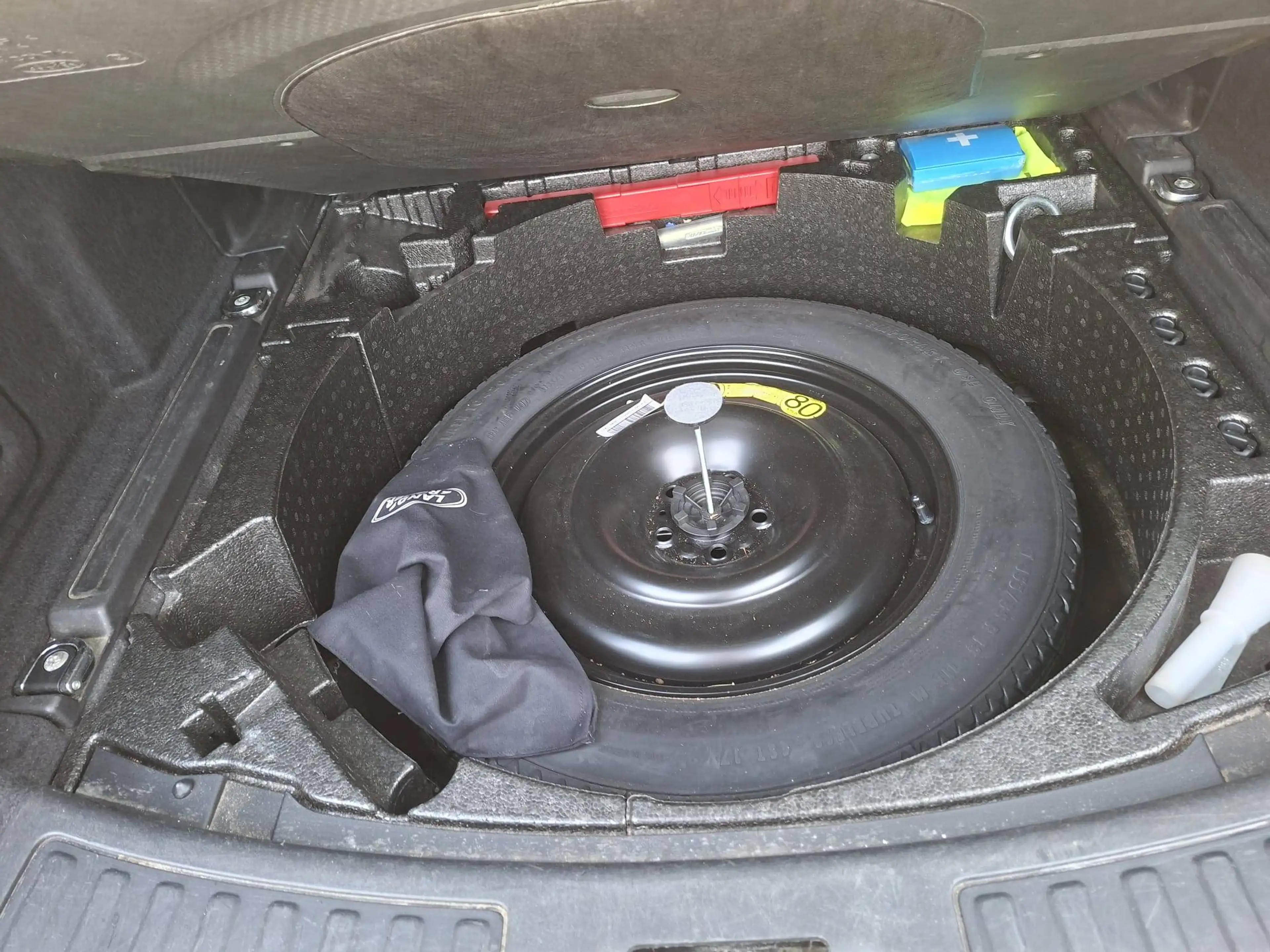Land Rover Discovery Sport Discovery Sport 2.0 TD4 Urban Series Pure — photo 14