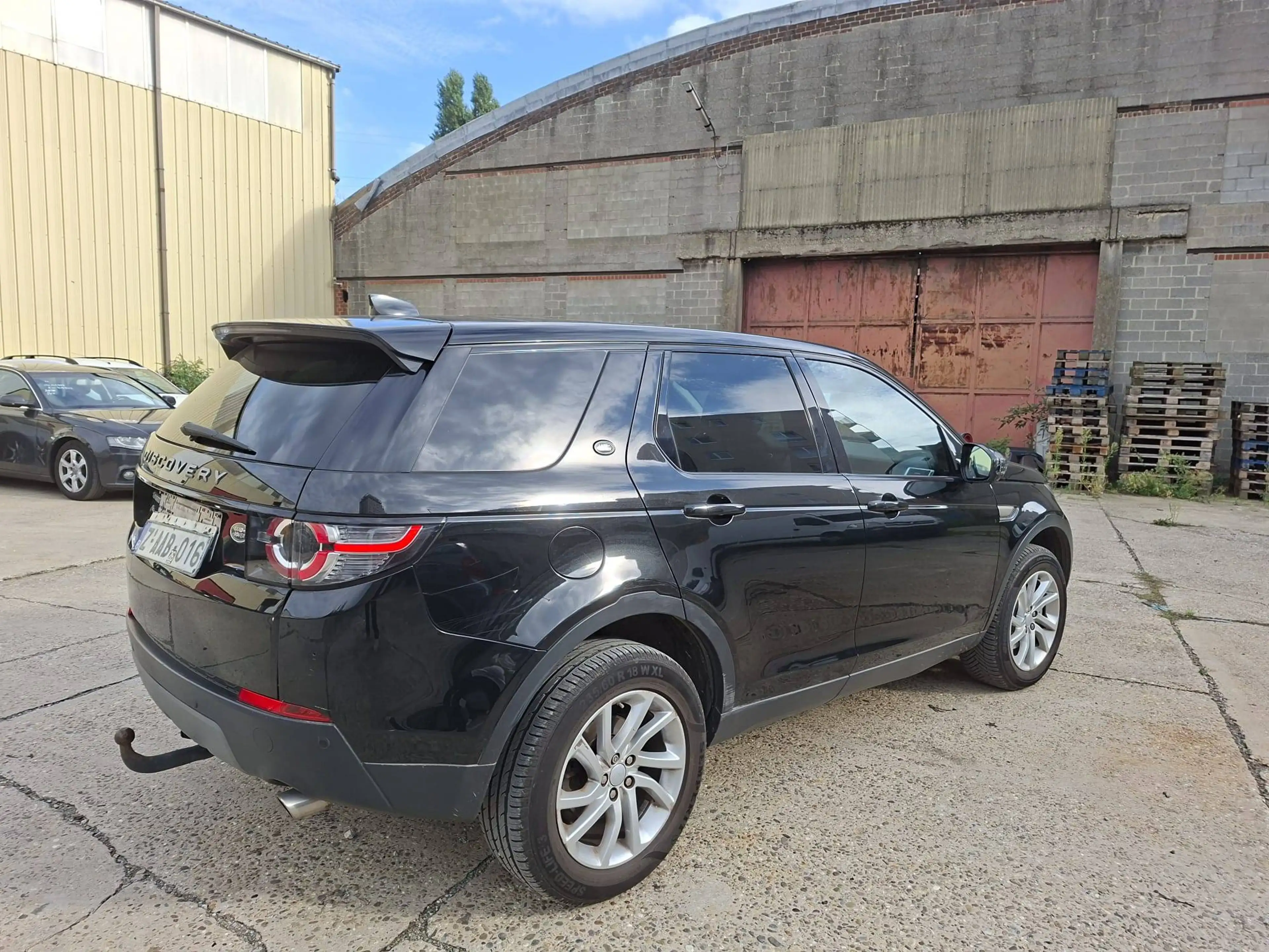 Land Rover Discovery Sport Discovery Sport 2.0 TD4 Urban Series Pure — photo 4