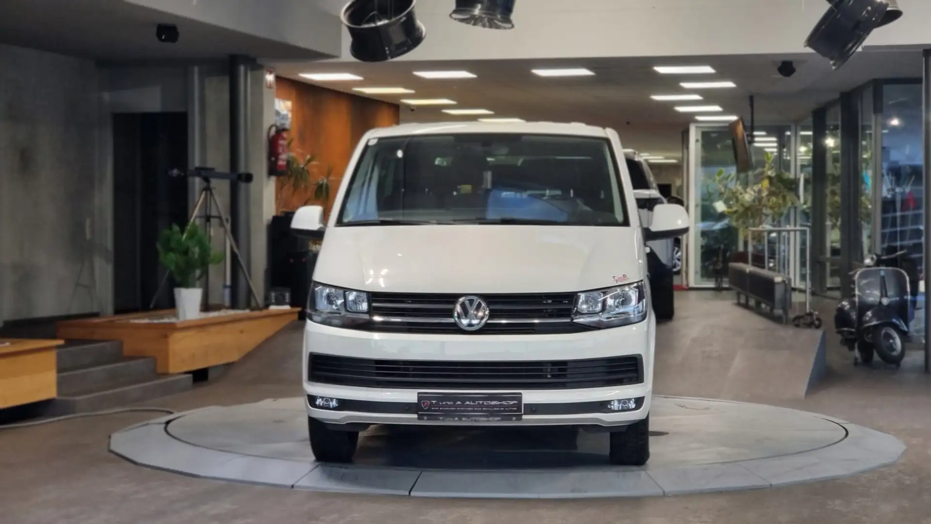 Volkswagen T6 Transporter Kombi 9-Sitzer *mit MwST.*AHK* Білий - 2