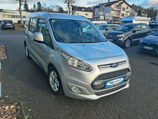 Ford Grand Tourneo Connect Titanium