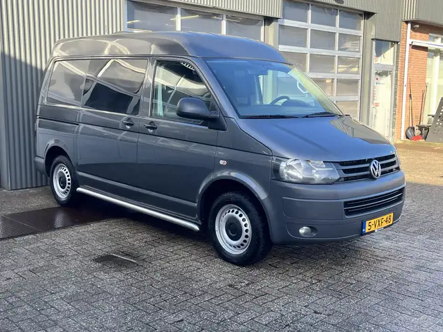 Volkswagen T5 Transporter 2.0 TDI L1H2 BTW en BPM VRIJ!!  Ex overheid Airco