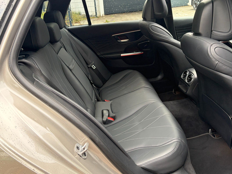 Mercedes-Benz C 220 d 4Matic T-Modell LEDER/PANO/ACC/AMG — photo 11