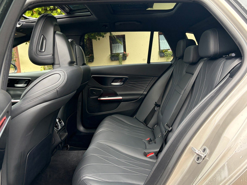 Mercedes-Benz C 220 d 4Matic T-Modell LEDER/PANO/ACC/AMG — photo 14