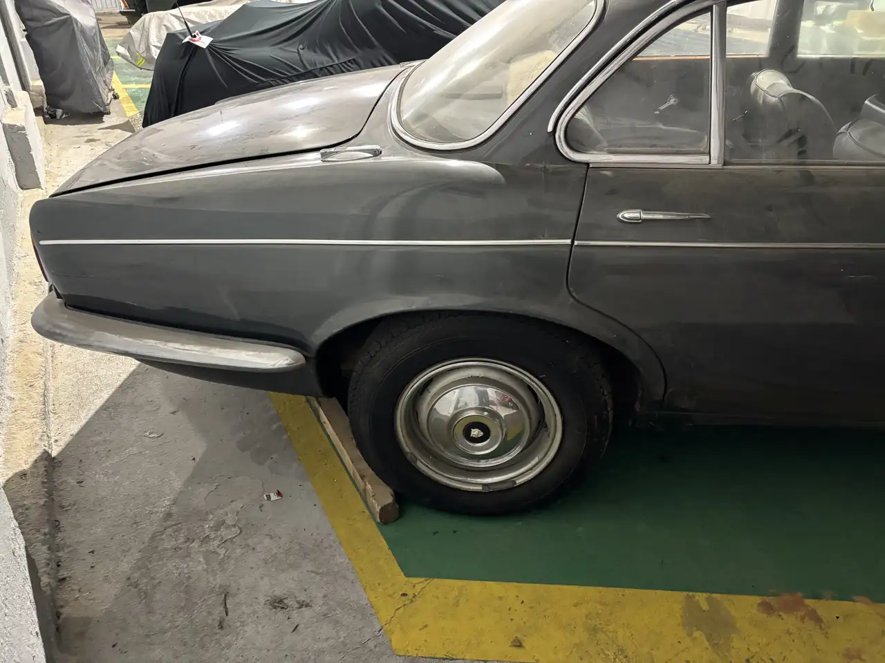 Jaguar XJ, foto 6