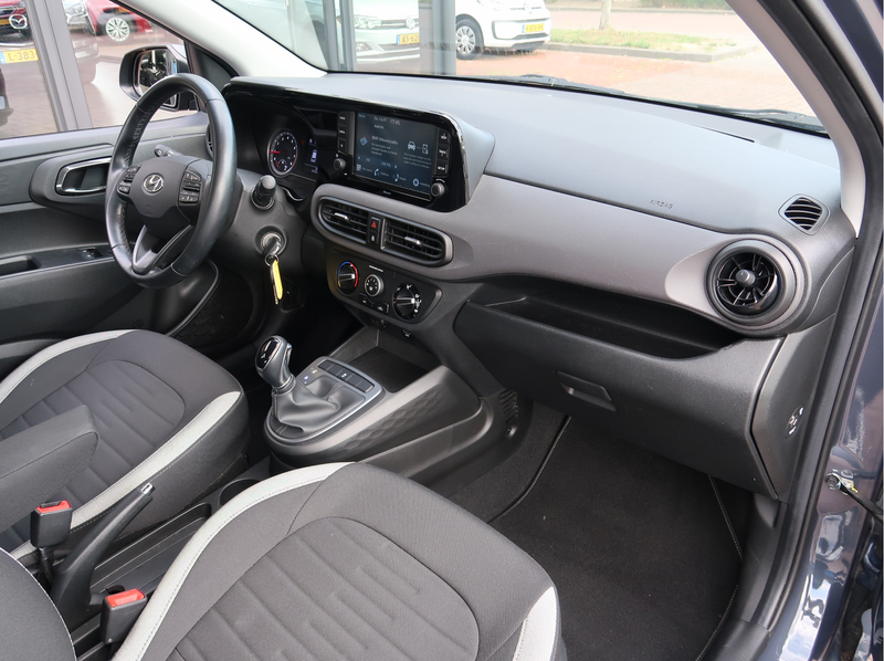 Hyundai i10 1.0 Automaat | Carplay - Android Auto | Cruise Con — photo 3