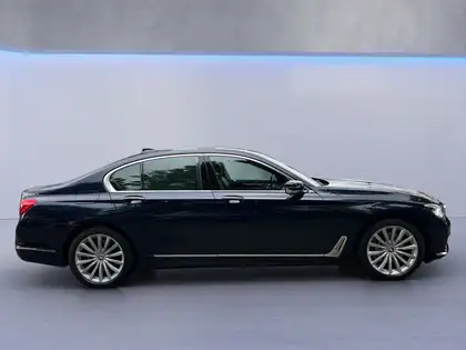Annonce voiture d'occasion BMW 740 - CARADIZE