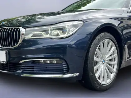 Annonce voiture d'occasion BMW 740 - CARADIZE