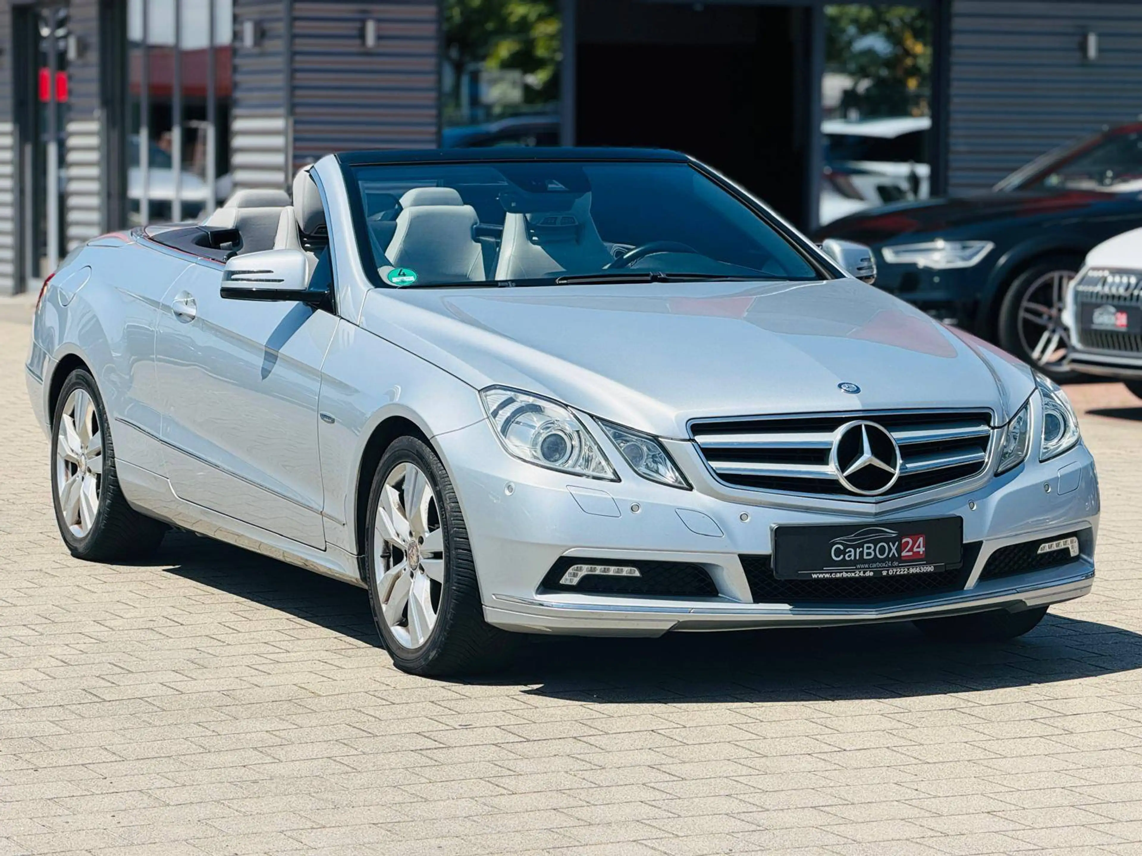Mercedes-Benz E 250 CGI Cabrio BlueEfficiency Avantgarde TÜV NEU & Service Neu Garantie Finanzierung möglich