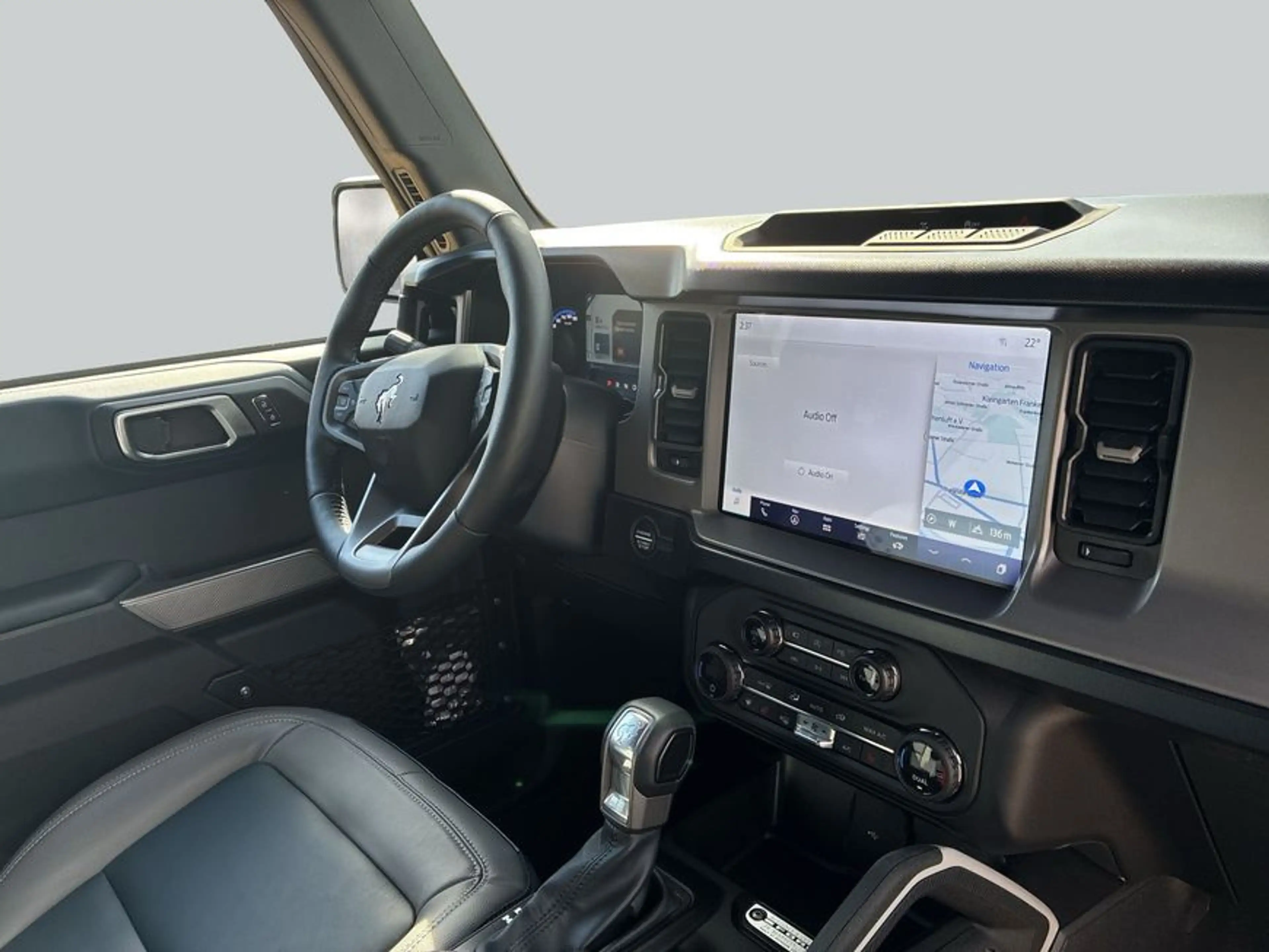 Ford Bronco 2.7 EcoBoost V6 Outer Banks — photo 15
