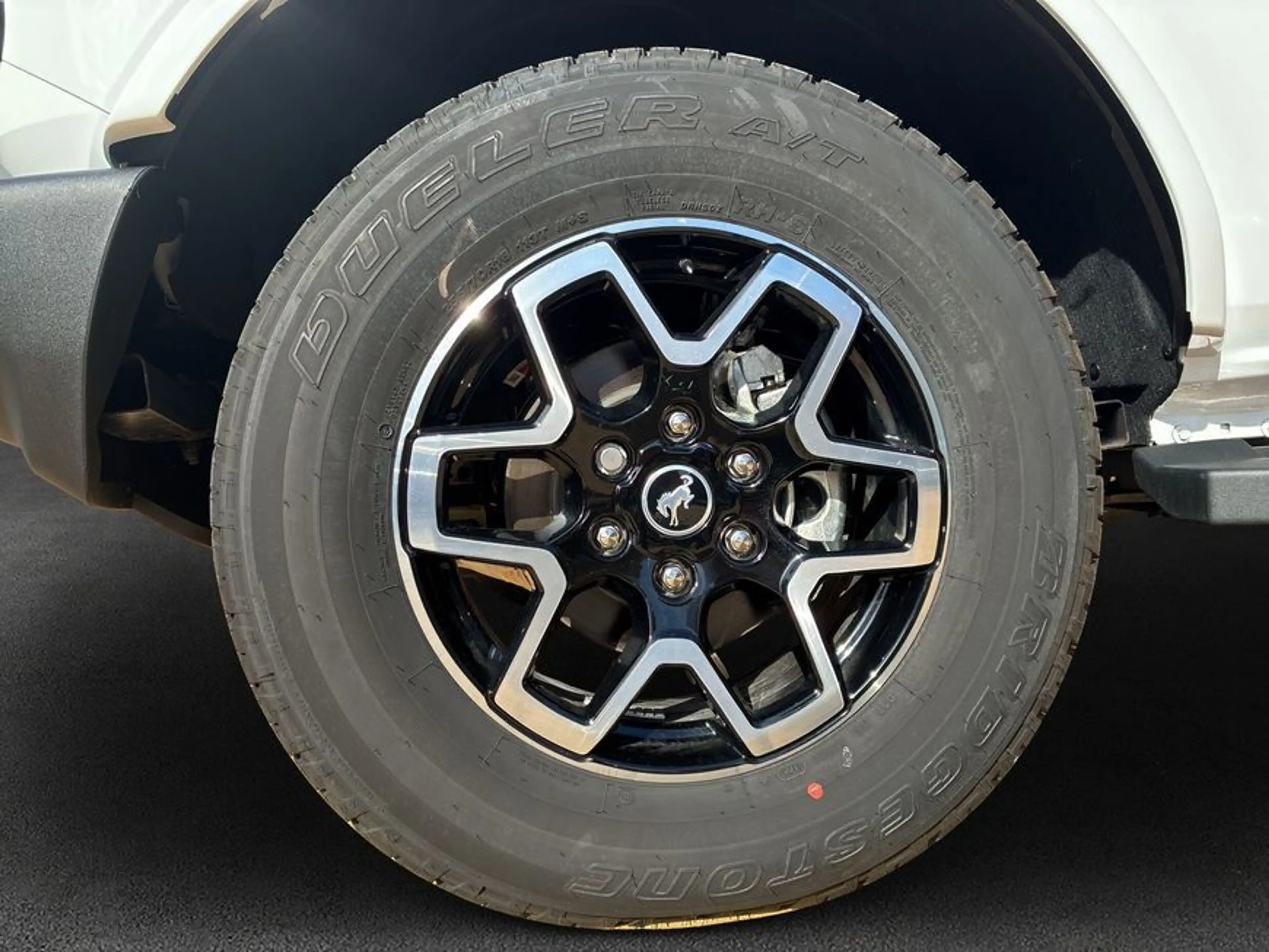 Ford Bronco 2.7 EcoBoost V6 Outer Banks — photo 7