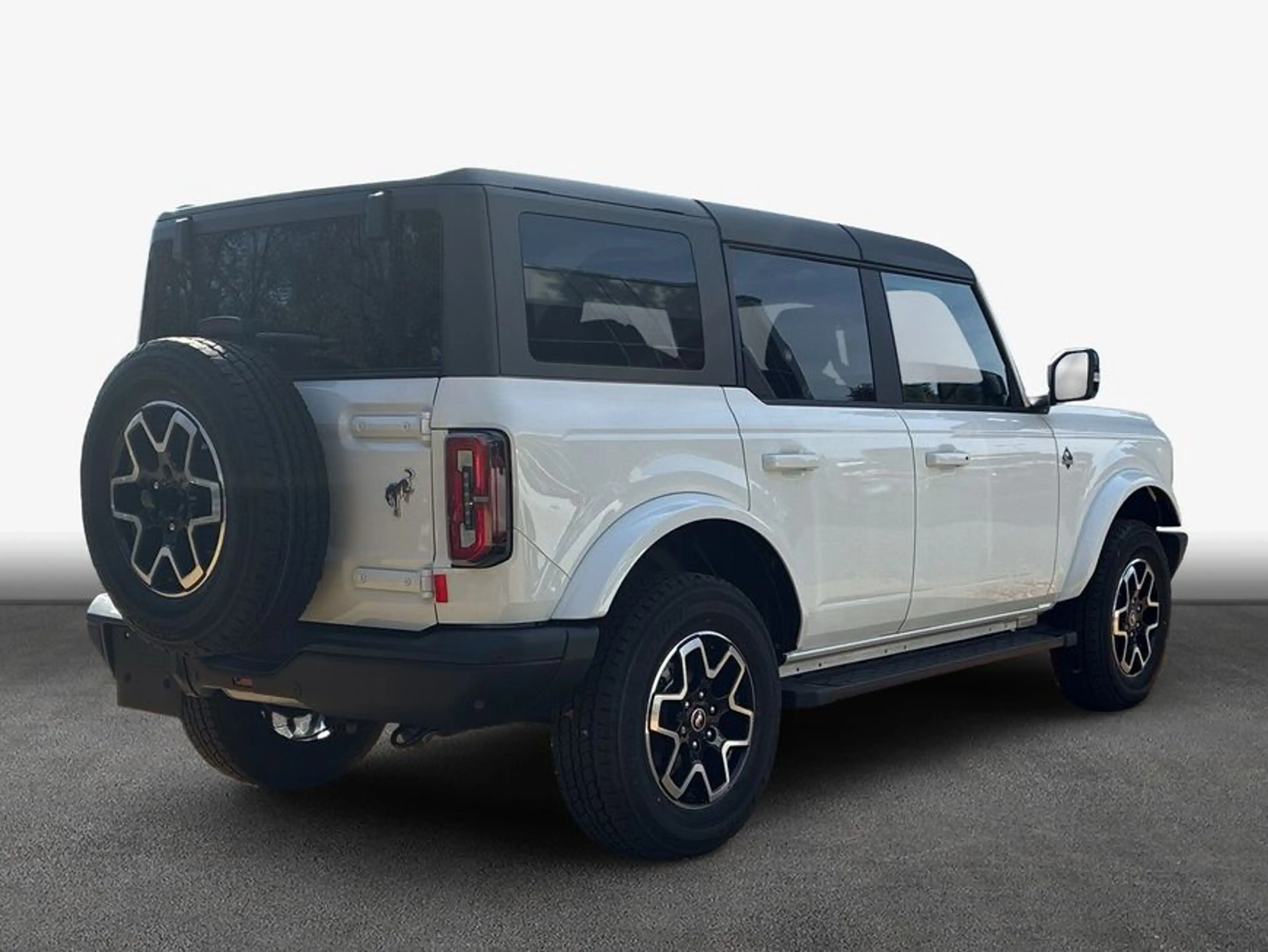 Ford Bronco 2.7 EcoBoost V6 Outer Banks — photo 2