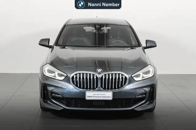 BMW 1 Series view 2