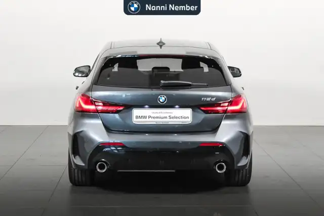 BMW 1 Series view 4