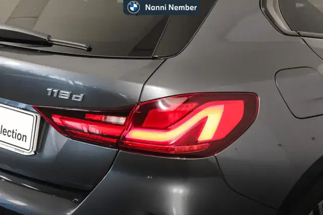 BMW 1 Series view 6