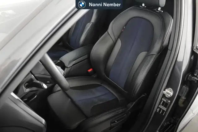 BMW 1 Series view 14