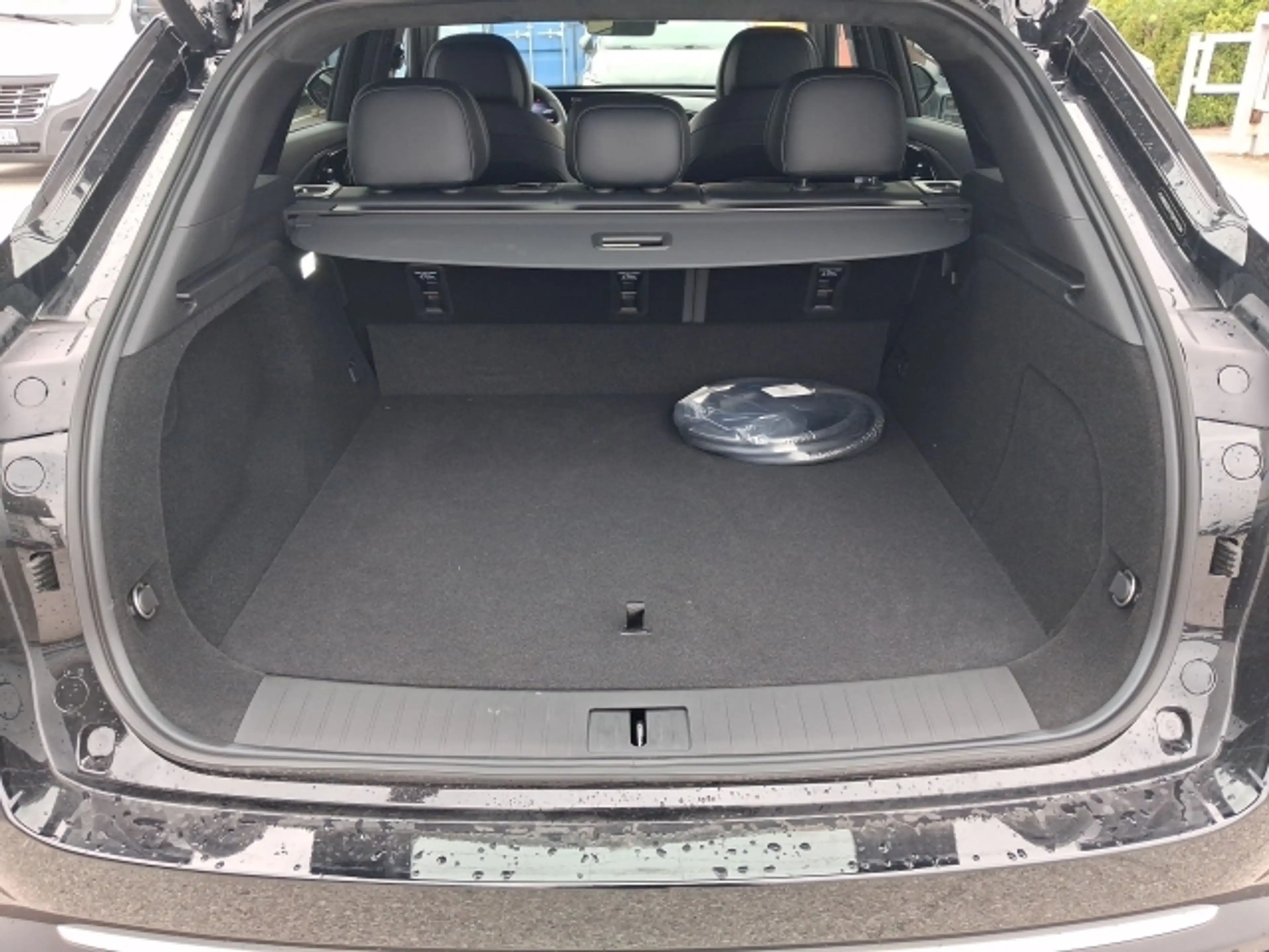 Omoda 9 Omoda 9 Plug-In Hybrid — photo 11