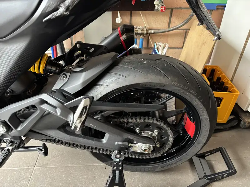 Ducati Monster 937 - foto 5