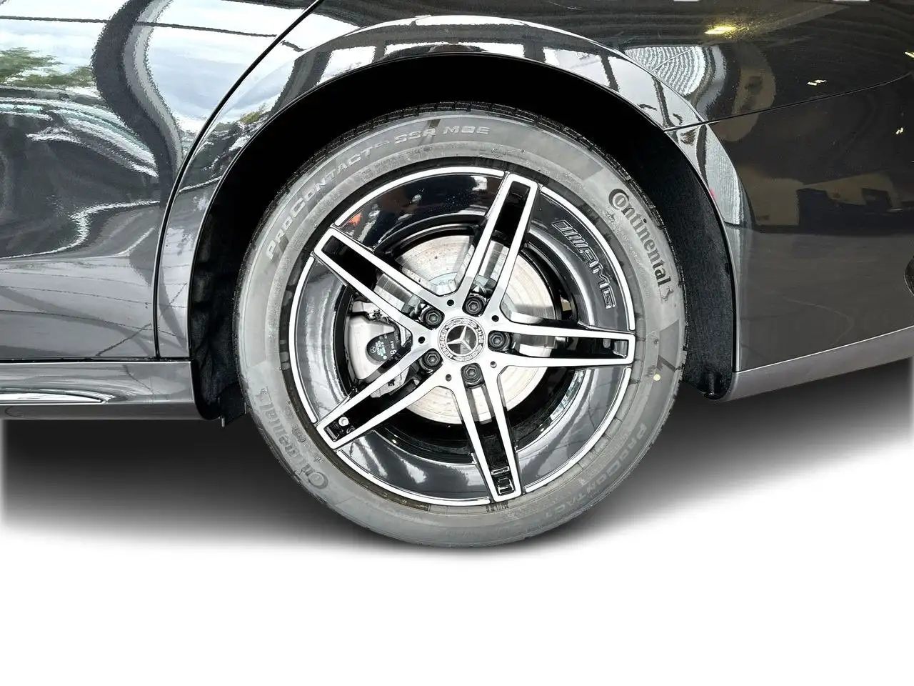 Mercedes-Benz E-Class photo Mercedes-Benz E-Class