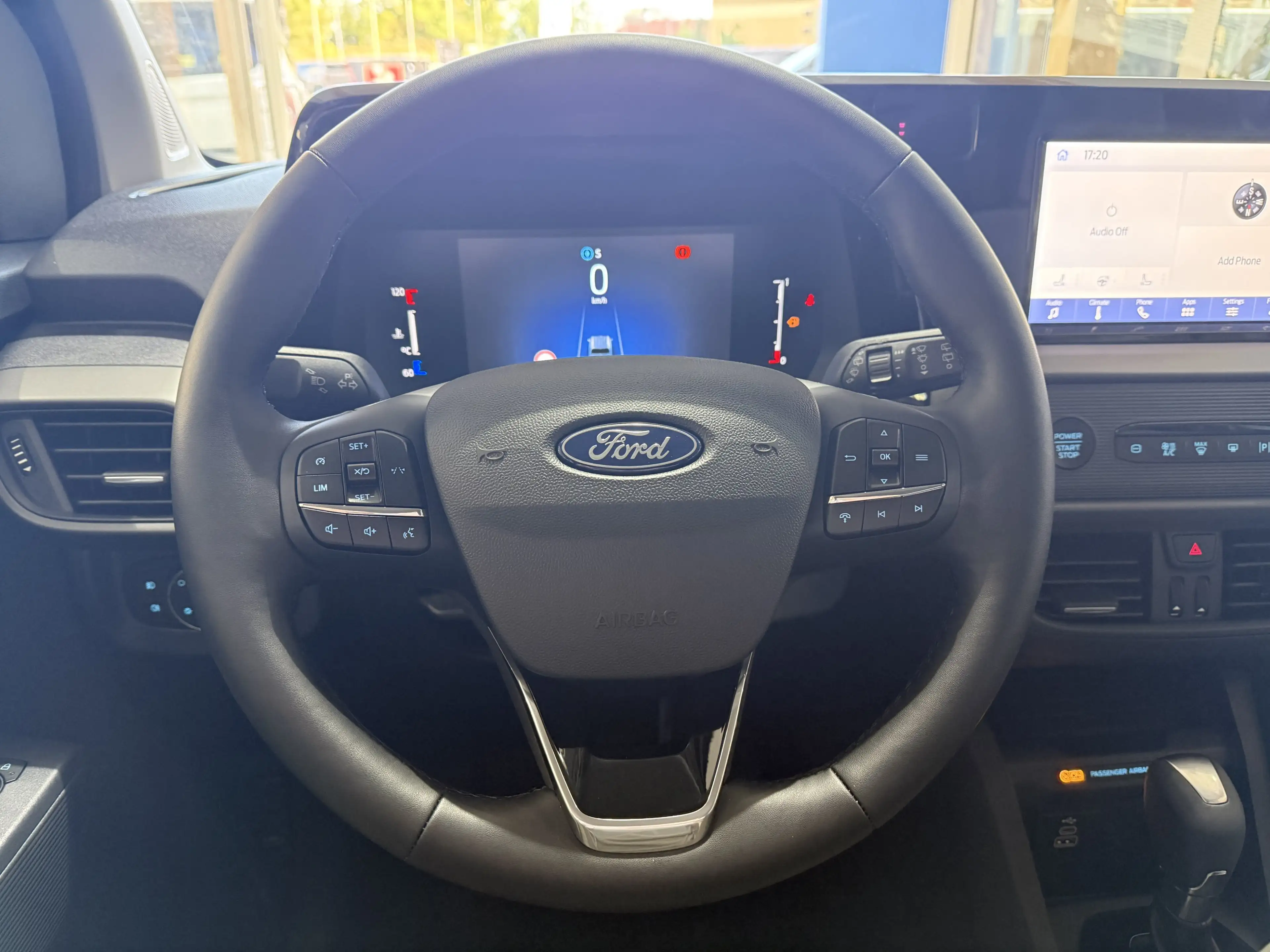 Ford Tourneo Courier Titanium Automatik / Winter-Paket — photo 11