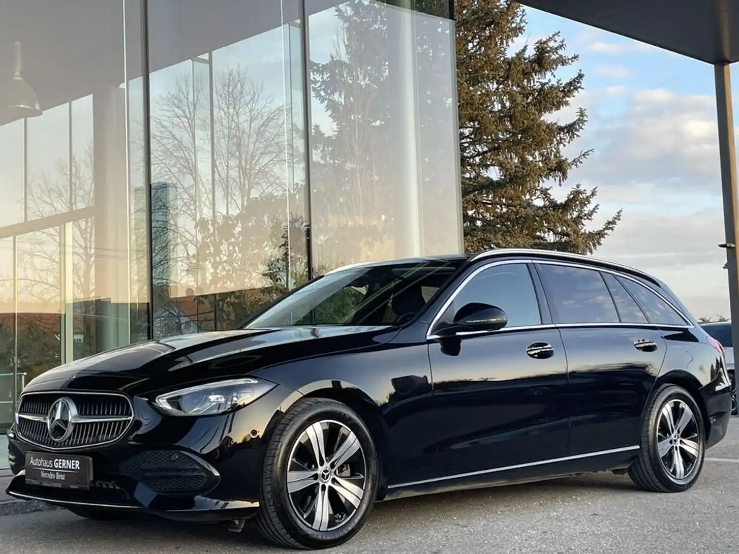 Mercedes-Benz C 200 d T-Modell*WINTER-PAKET*LED*RÜCKFAHRKAMERA* Noir - 1