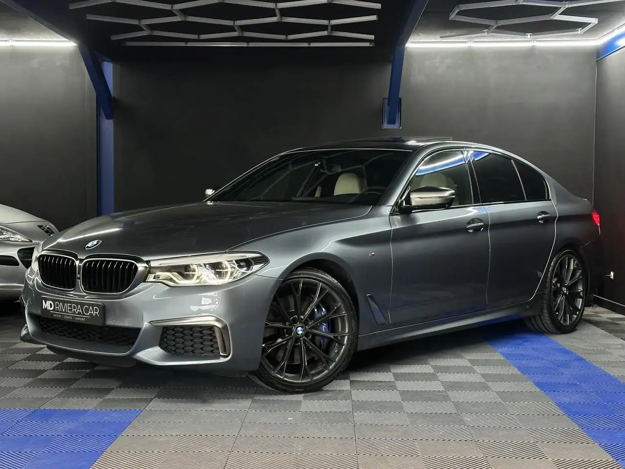 BMW 550
