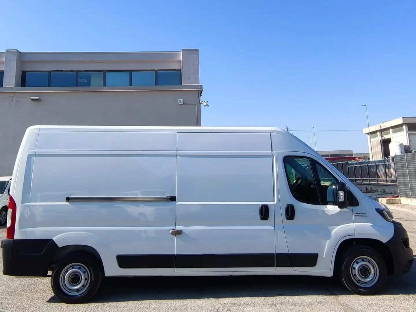 Fiat Ducato LH2 2.3 M-JET FURGONE PASSO LUNGO TETTO ALTO 3PSTI Bianco - 2