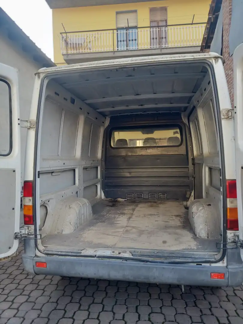 Mercedes-Benz 308 - 2