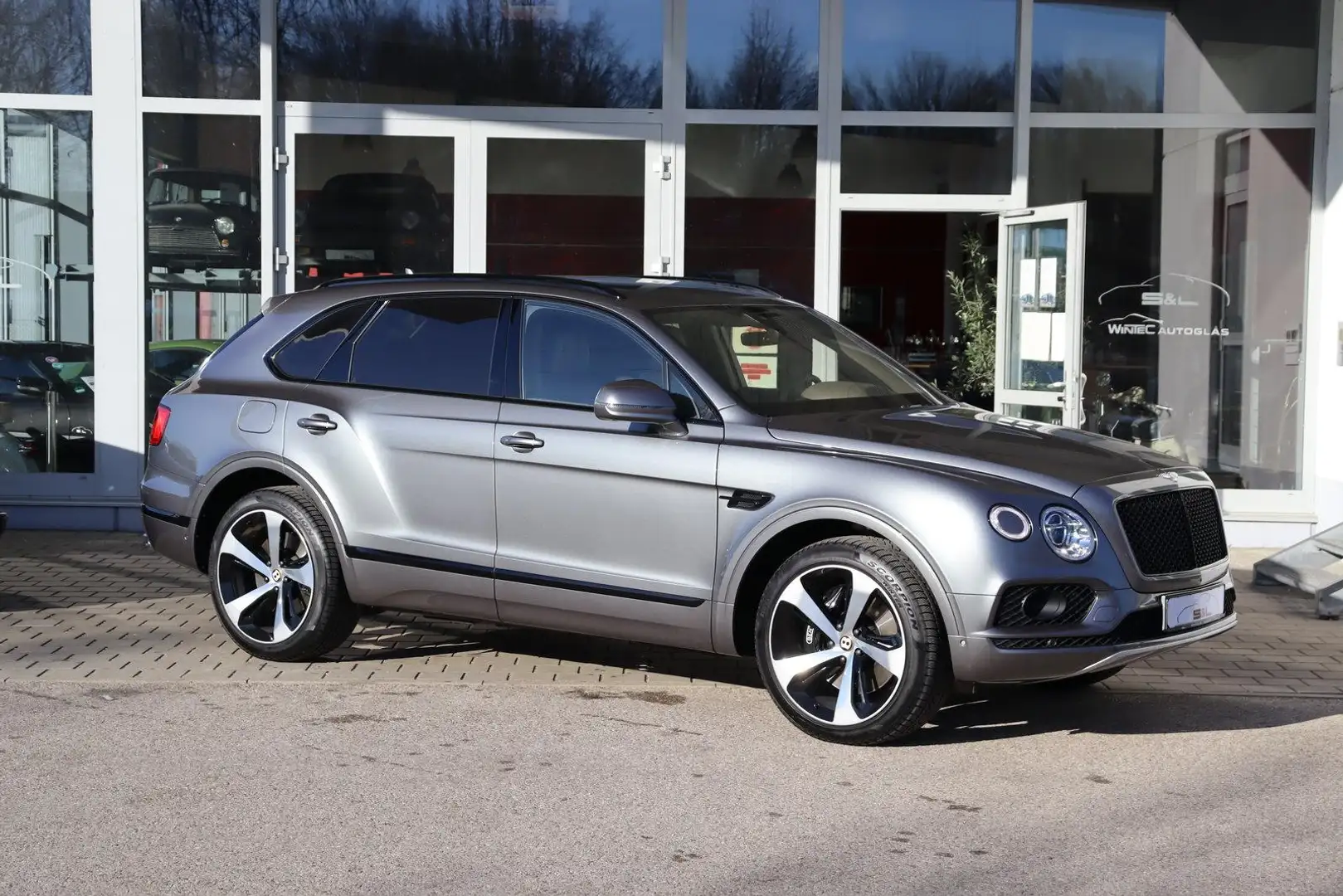 Bentley Bentayga V8 - Mulliner22'/Touring/Centenary/City Szürke - 2