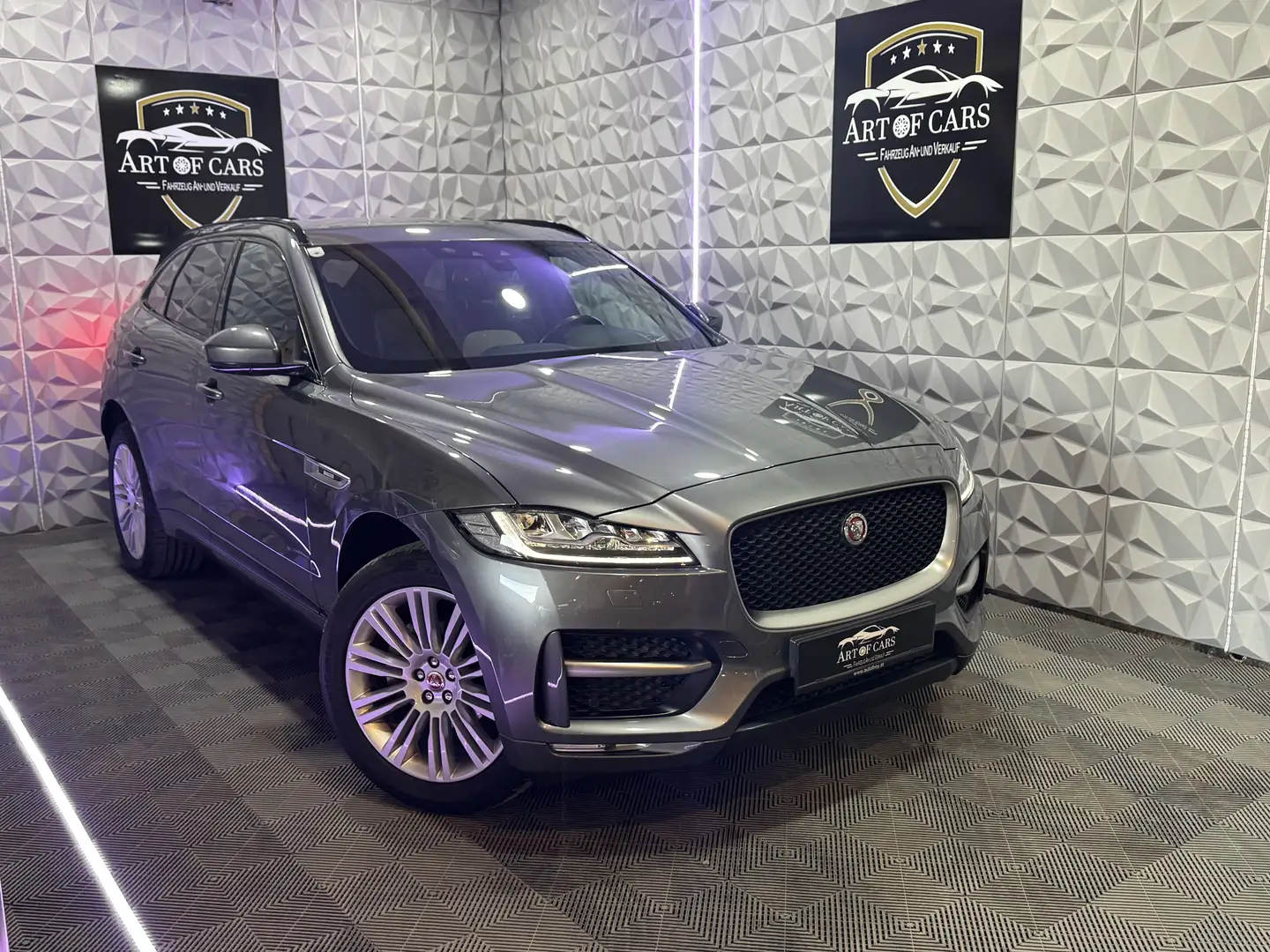 Jaguar F-Pace R-Sport/AWD/LED/Navi/Kamera/Ab 240 Euro im Monat Gris - 1