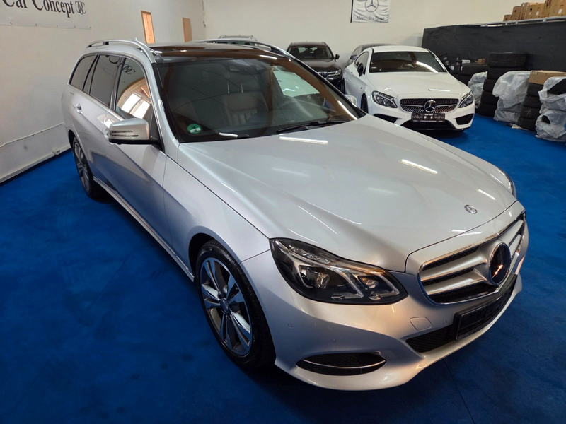 Mercedes-Benz E 350 T BT 4MATIC Pano Sitzklima Airmatic Massag — photo 3