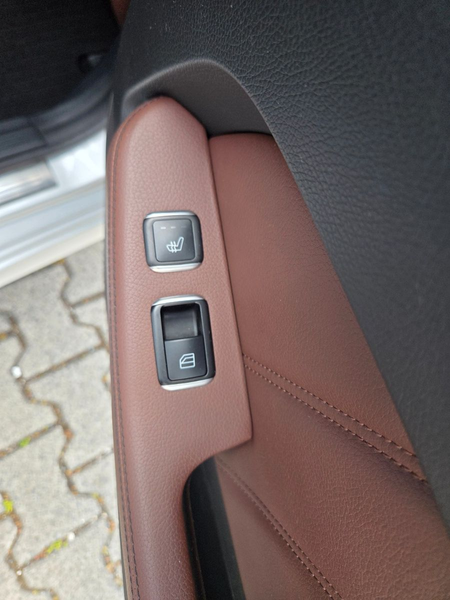 Mercedes-Benz E 350 T BT 4MATIC Pano Sitzklima Airmatic Massag — photo 17