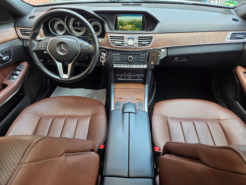 Mercedes-Benz E 350 T BT 4MATIC Pano Sitzklima Airmatic Massag — photo 7