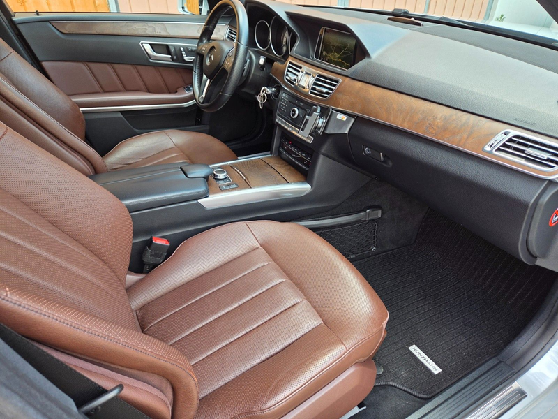 Mercedes-Benz E 350 T BT 4MATIC Pano Sitzklima Airmatic Massag — photo 8