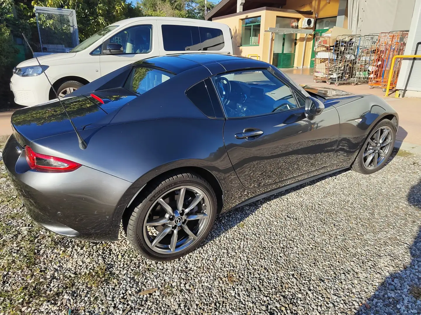 Mazda MX-5 4ª SERIE SKYACTIV-G RF SPORT 2.0 Gris - 2
