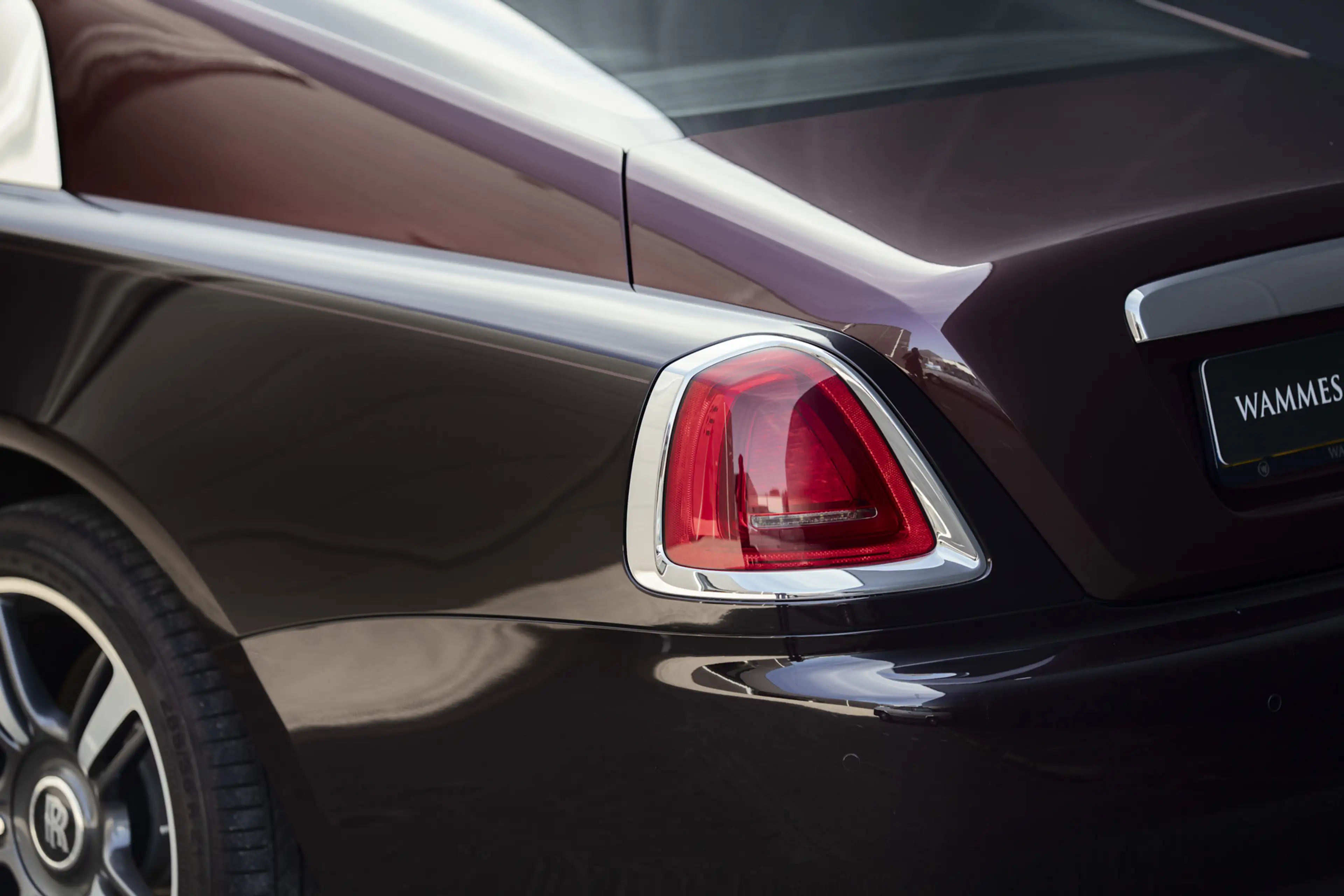 Rolls-Royce Wraith 6.6 V12 — photo 11