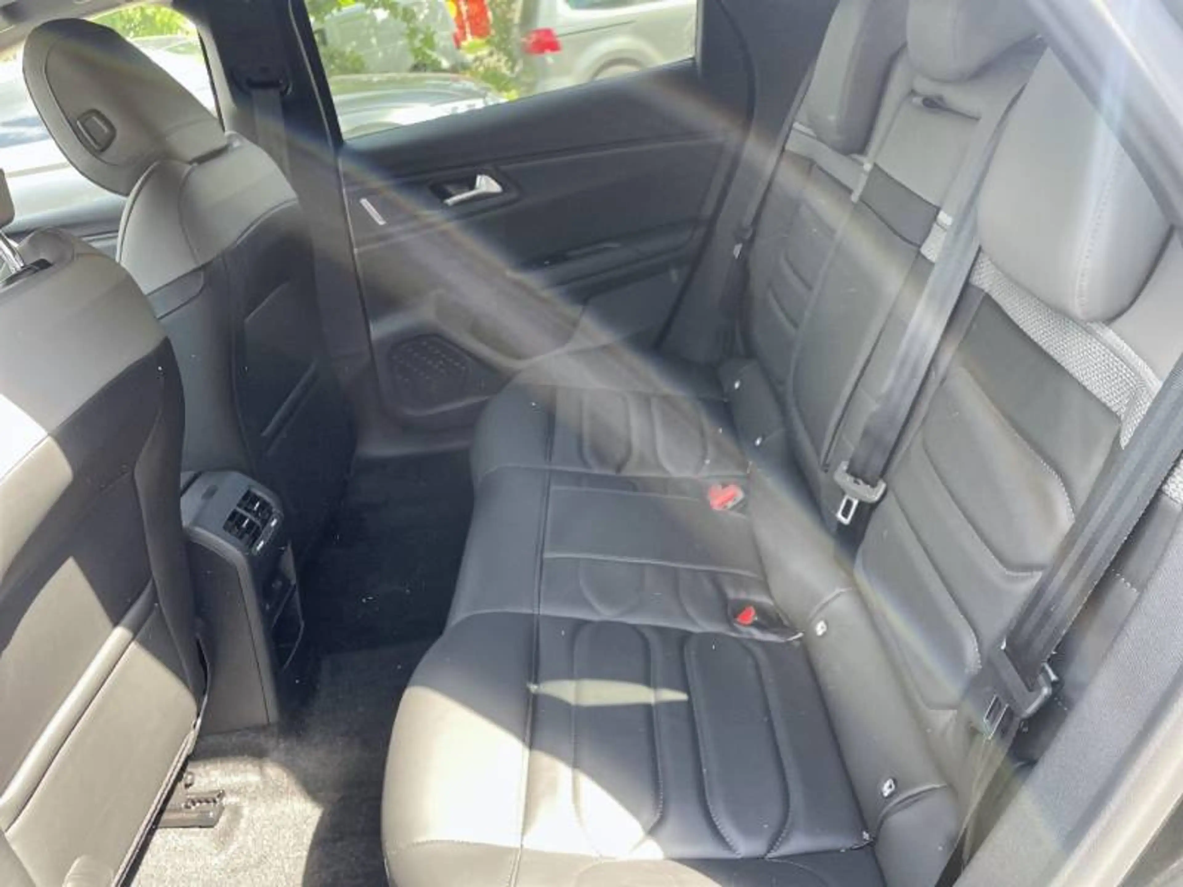Citroen C5 X 1 1.2 PureTech 130 S&S EAT8 Shine — photo 10