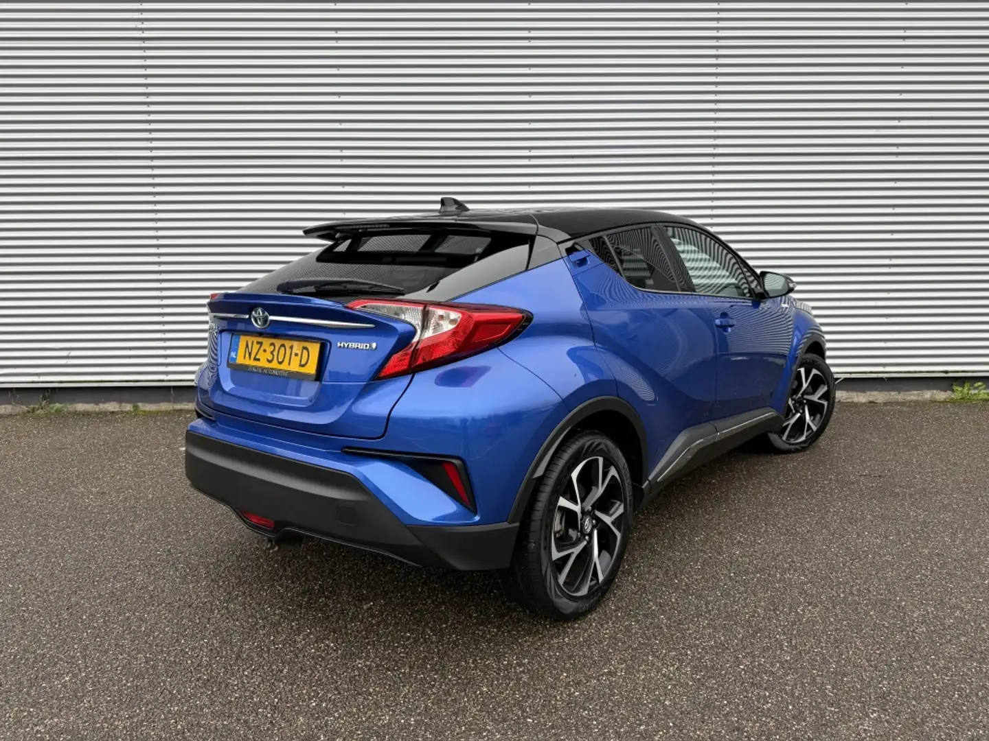 Toyota C-HR 1.8 Hybrid Bi-Tone NAP Trekhaak navi 18" stoelverw Blau - 2