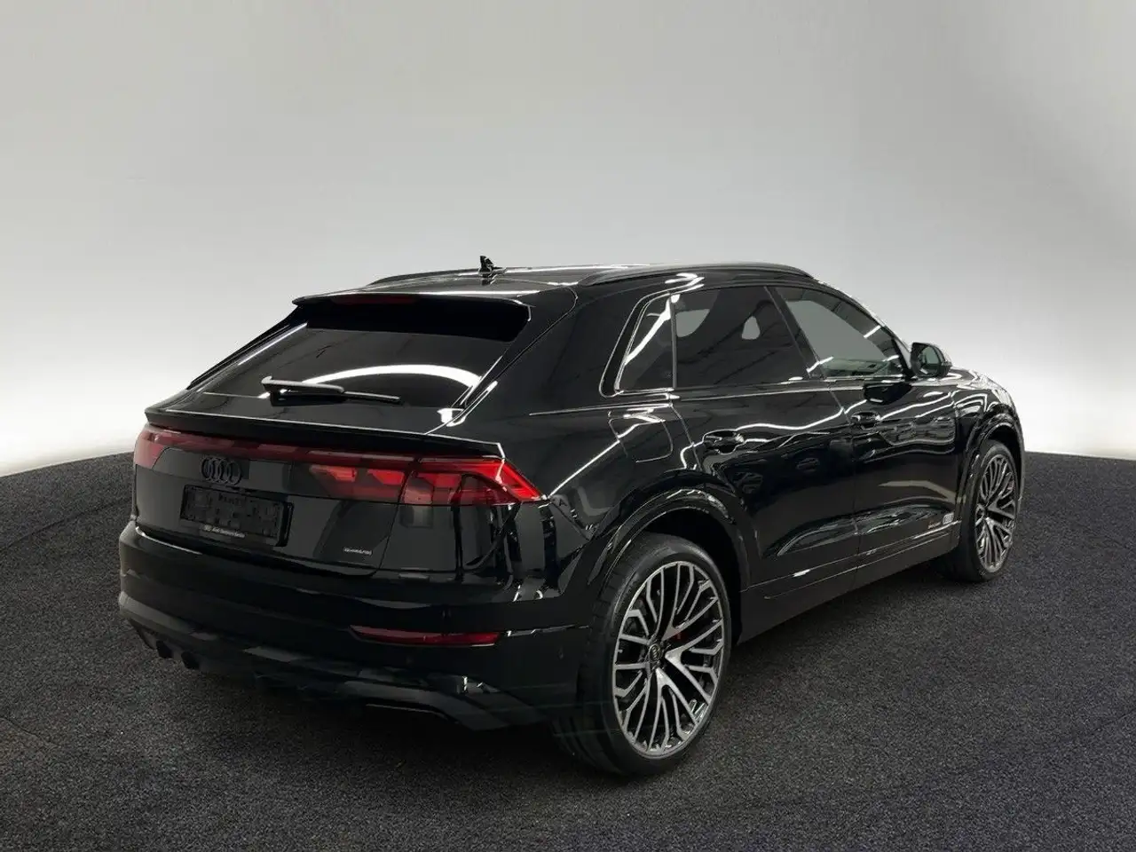 Audi Q8 TFSI e quattro tiptronic 6